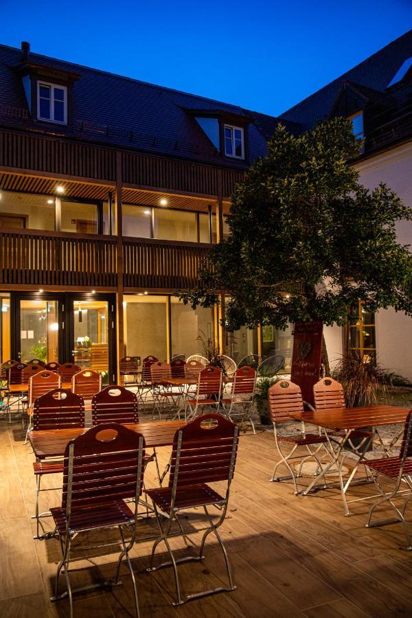 Altstadthotel Brauereigasthof Winkler Берхинг Экстерьер фото